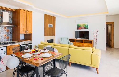 Islamlar Villa | Villa Bella Three For 4-Isolated Heated Pool Family