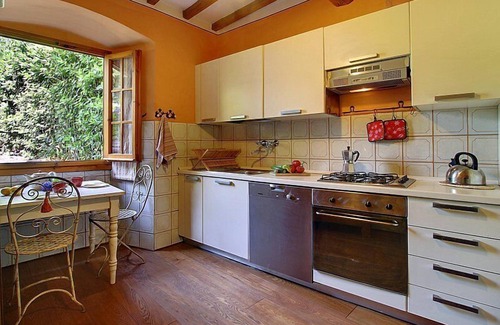 Reggello Villa | Villa Belletto: An elegant and welcoming two-story villa in the characteristic style of the Tuscan countryside, with Free WI-FI.