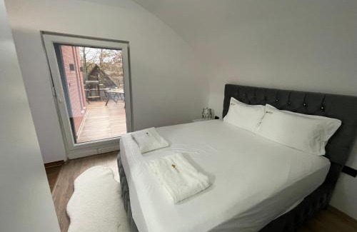 Gllamnik Apartment | Villa Bellevue Deluxe