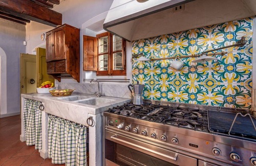 Cantagrillo Villa | Villa Bellostare – Deluxe holiday villa with private pool in Tuscany