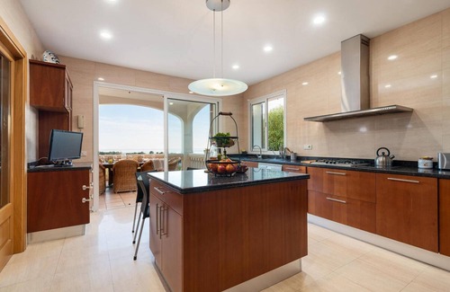 Portals Nous Villa | Villa 'Bendinat 10' with Sea View, Wi-Fi and Air Conditioning