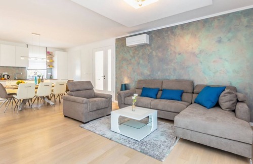 Milovcici Villa | Villa Benedeka - Four Bedroom Villa, Sleeps 8