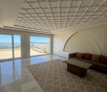 Al Bahraoyine Villa | Villa Beni Mejmel avec vue exceptionnelle