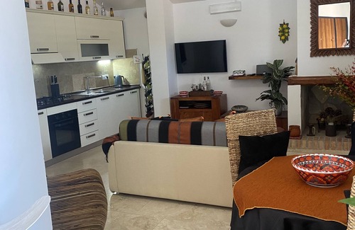 Briatico Apartment | Villa Bergamotto - Luxury 3 mins drive to Beach, 1st Floor, sea view sun terrace