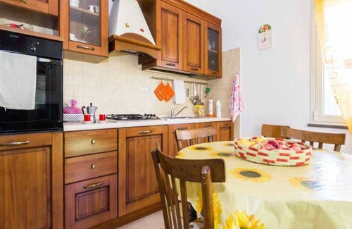 Oristano Villa | Villa between green and blue