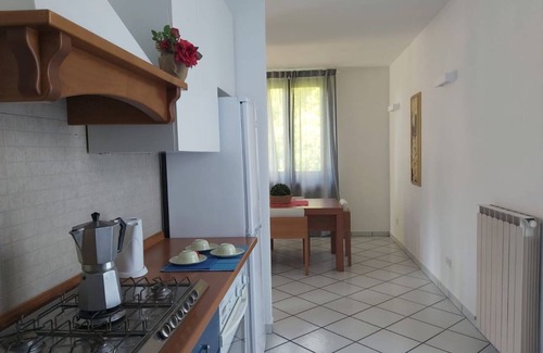 Travedona-Monate Villa | Villa Biancospino close by Monate Lake