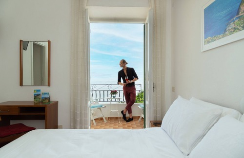 Succhivo Hotel | Villa Bina Sea Hotel