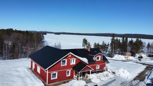 Arjeplog Municipality House | Villa Björklund - Lakeview Apartment