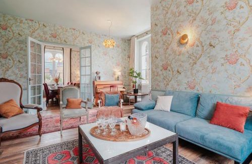 Saint-Briac-sur-Mer Villa | Villa Blanc Castel by Interhome