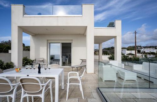 Marina San Gregorio Apartment | Villa Blu Panoramica Trilo Sea View - Happy Rentals