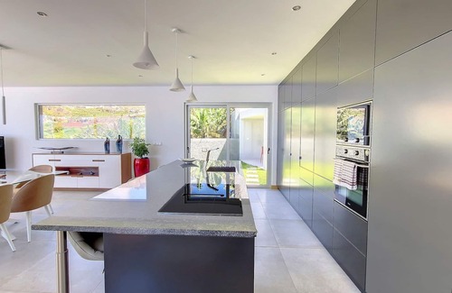 Tabua House | Villa Blue Horizon by LovelyStay