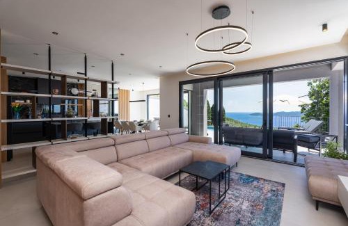 Brsecine Villa | Villa Blue Sunset