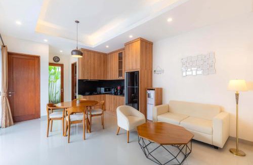 Kediri Villa | Villa Bluete