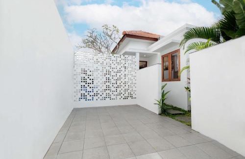 Kediri Villa | Villa Bluete