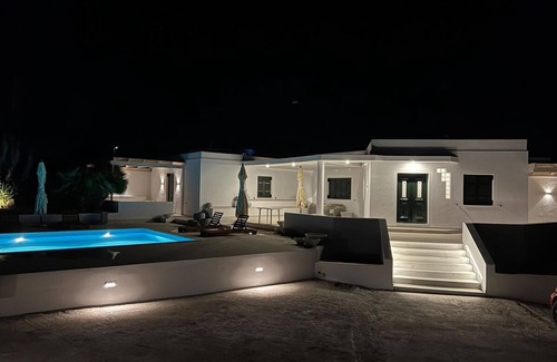 Milos Villa | Villa Boa Esperanca 4 Bedroom Villa