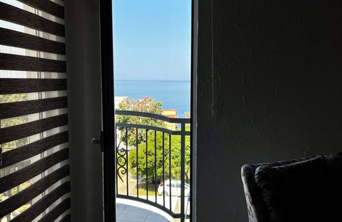 Utjeha Hladna Uvala Apartment | Villa Bojana - apartment no 4. 150m from beach. Pool for our guests.n