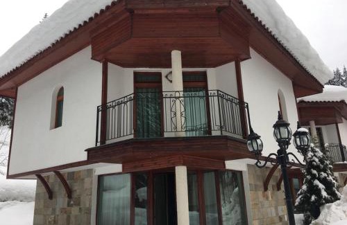 Pamporovo Villa | Villa Bojinovi - Forest Nook 2