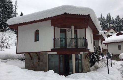 Pamporovo Villa | Villa Bojinovi - Forest Nook 2