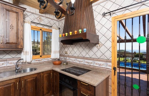 Nerja Villa | Villa Bonifacio - Four Bedroom Villa, Sleeps 7