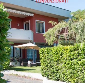 Castel d'Azzano House | Villa Boninsegna - Wine Enoteca Verdi -