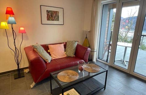 Vitznau Apartment | Villa Bootsmann mit spektakulärer Seesicht nahe Badestrand