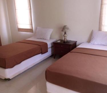 Tanjungjaya Villa | Villa Bora Paloma