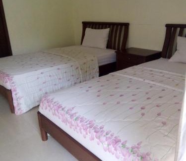 Tanjungjaya Villa | Villa Bora Paloma