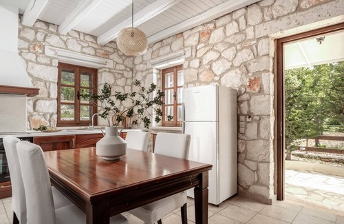 Ayios Leon Villa | Villa Boscheto Tria - Three Bedroom Villa, Sleeps 6