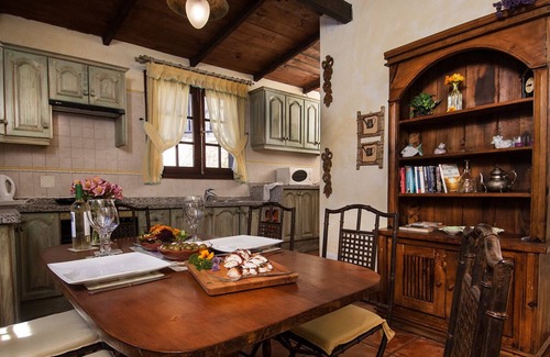 El Rincon Villa | Villa 'Bougainvillea Cottage' with Pool, Garden and Wi-Fi
