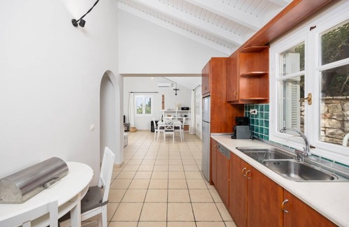 Ieromonachos Villa | Villa Bougainvillea - One Bedroom Villa, Sleeps 3