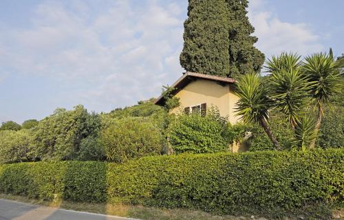 Cecina Villa | Villa Bouganville
