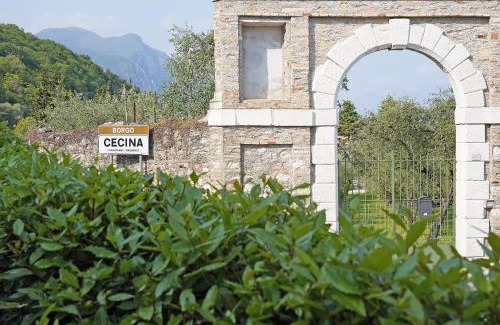 Cecina Villa | Villa Bouganville