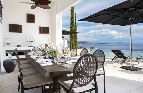 Nisaki Villa | Villa Bouratika - Seven Bedroom Villa, Sleeps 14