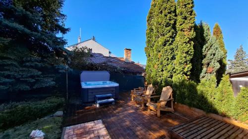 Boyana Villa | Villa Boyana City & Relax with Hot Jacuzzi and Sauna by BookVillaBG