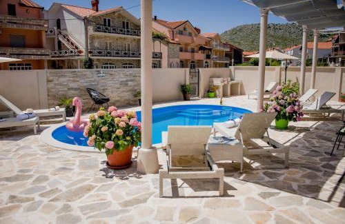 Ravno Apartment | Villa Branka apartments near Dubrovnik with Pool and Wine Cellar
