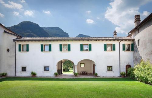 Peri House | Villa Brignoli