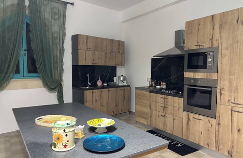 Lentini Villa | Villa Brikinnia