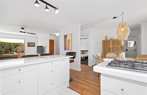 Scarborough House | Villa Brisa Marina, 600m to Scarborough Beach!