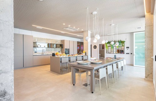 El Candado Villa | Villa Buenavista - One Bedroom Villa, Sleeps 12