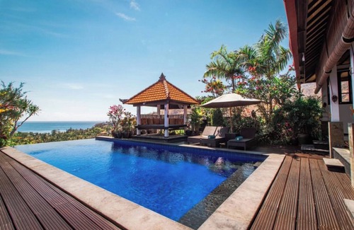 Amed Villa | Villa Bukit Malas 3, 3 Bedrooms And Private Pool