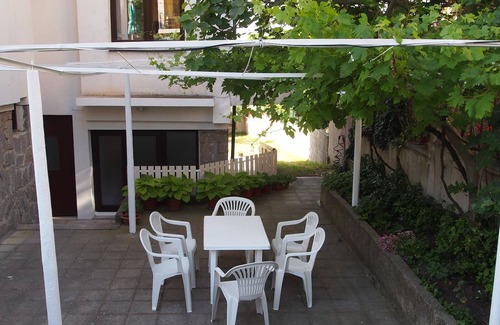 Sozopol Villa | Villa Burkópolis - Sea View and Green Backyard