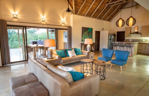 Hoedspruit Villa | Villa Bushman: Wonderful luxury and attractive villa