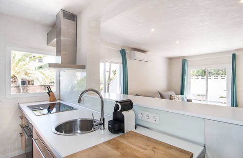 Son Moll Ski Chalet | Villa by the Sea - Caballito de Mar