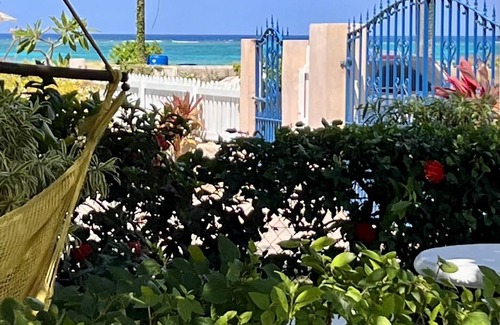 Silver Sands House | VILLA BY THE SEA - Steps to the BEACH - CHEF services included