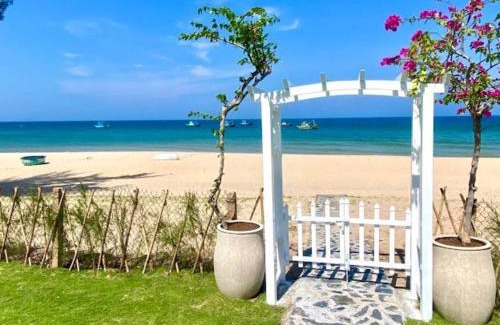Suoi Nuoc Beach Villa | Villa C62 - Private Swimming Pool 100M2 - In Stunning Sea Front Location