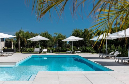 Torre Colonna-sperone Apartment | VILLA CAROLA GROUND FLOOR