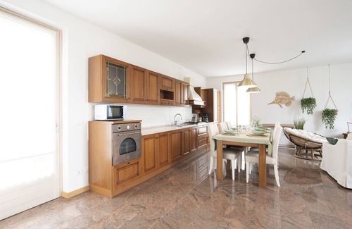 Cisano Villa | Villa "Cà Olea" 140 mq in the countryside only 100 mtr from the lake shore