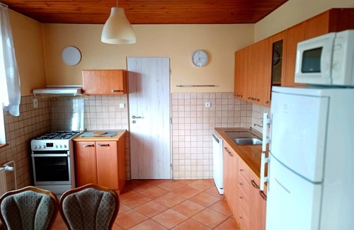 Kremze Villa | Villa- Caba - Four Bedroom Villa, Sleeps 8