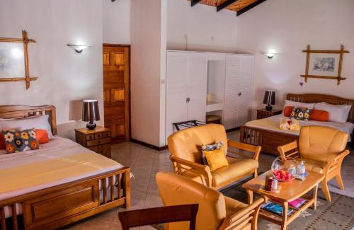 Mahe Island Ski Chalet | Villa Caballero