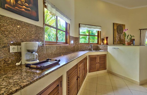 Lokapaksa Villa | Villa Cahaya, beachfront, 2 Bedrooms w/ensuite baths, private pool fully staffed